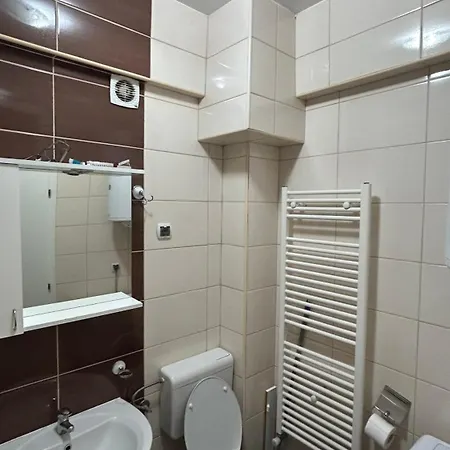 Cozy Near Centre Διαμέρισμα Μπάνια Λούκα