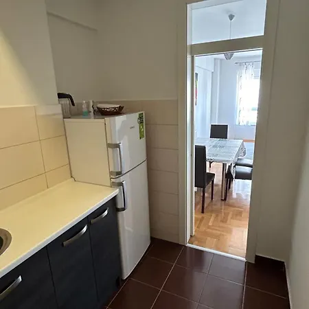 Cozy Near Centre * Μπάνια Λούκα